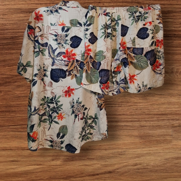 Floral Print Men Short Set - Picture 3 of 13